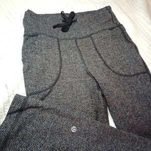 Lululemon "Skinny Will pant *Full-on Luon" 26.5"